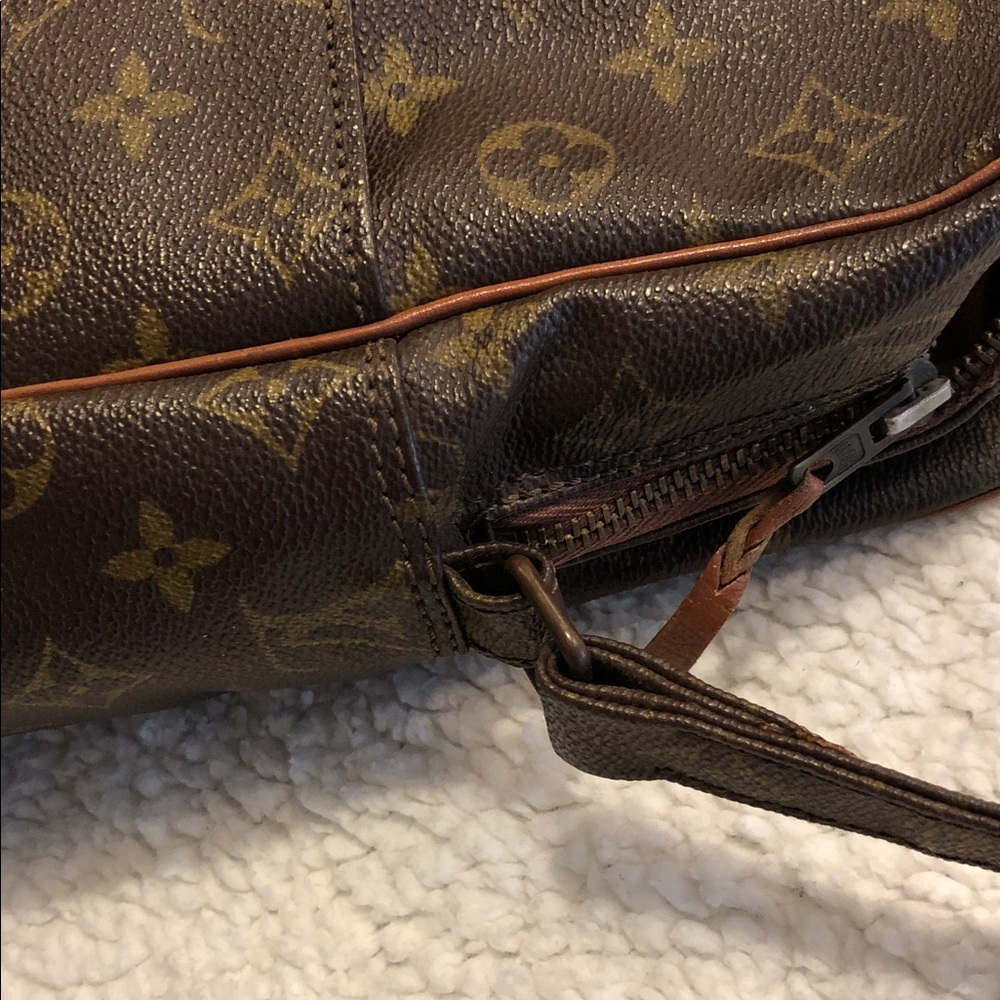 Louis Vuitton Brown Marceau GM 💼 - Picture 14 of 16